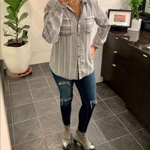 DONATED Blouse - Saks Fifth Avenue - Sz L